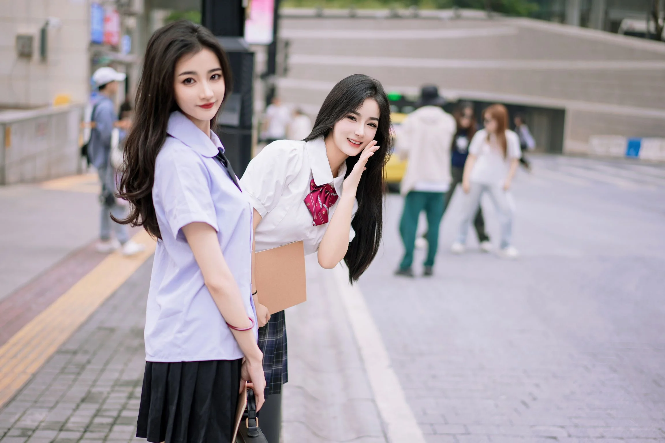 [内购无水印] 鱼子酱Fish & 谭小灵 双人JK 108P 第2张（鱼子酱Fish & 谭小灵）