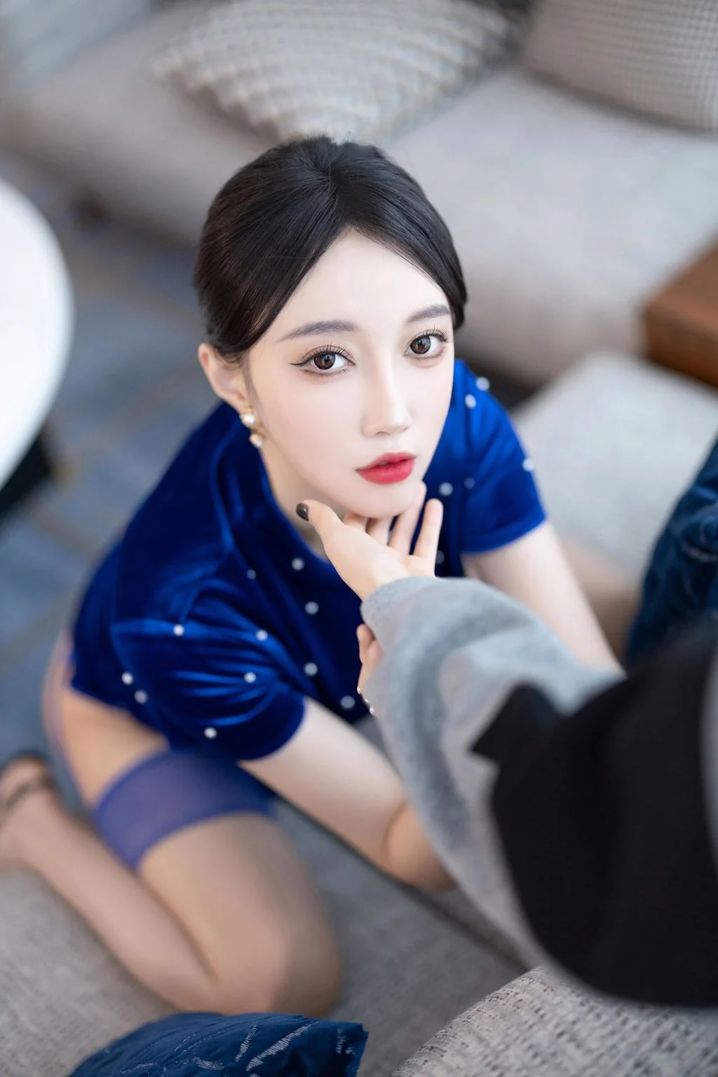 [内购无水印] 玥儿玥er 蓝色短裙 91P 第36张（玥儿玥er）