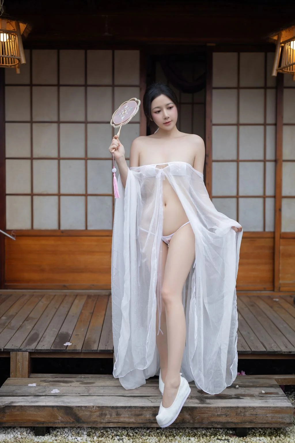 [内购无水印] 鱼子酱Fish 花想容 120P 第12张（鱼子酱Fish）