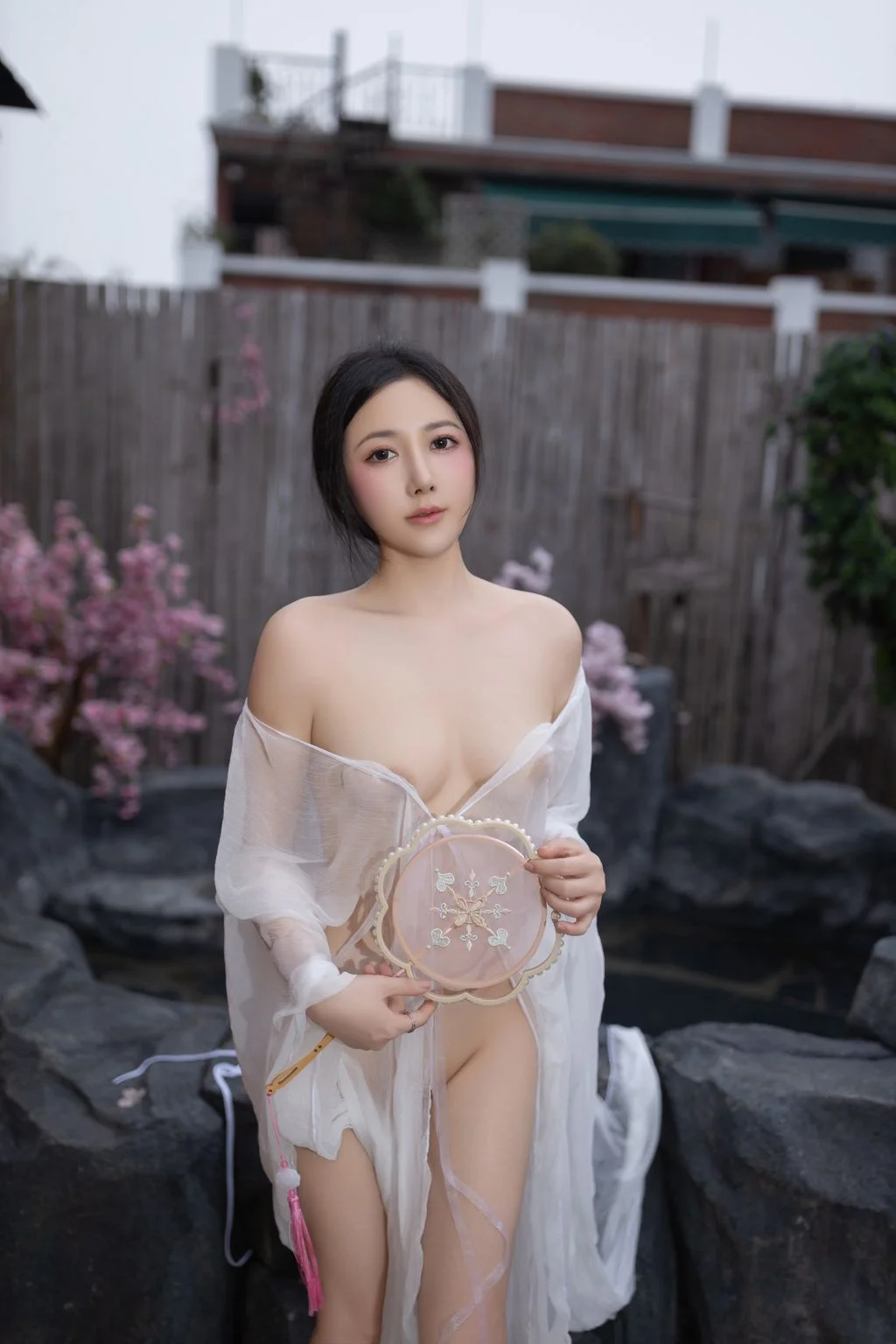 [内购无水印] 鱼子酱Fish 花想容 120P 第98张（鱼子酱Fish）