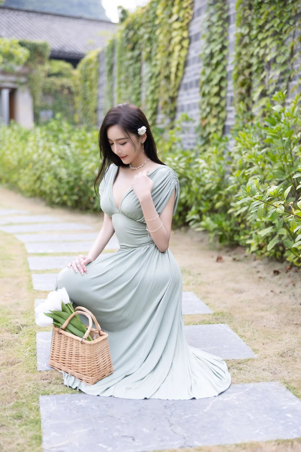 [内购无水印] 王馨瑶Yanni 豆绿色连衣裙白色泳衣 108P 第8张（王馨瑶Yanni）