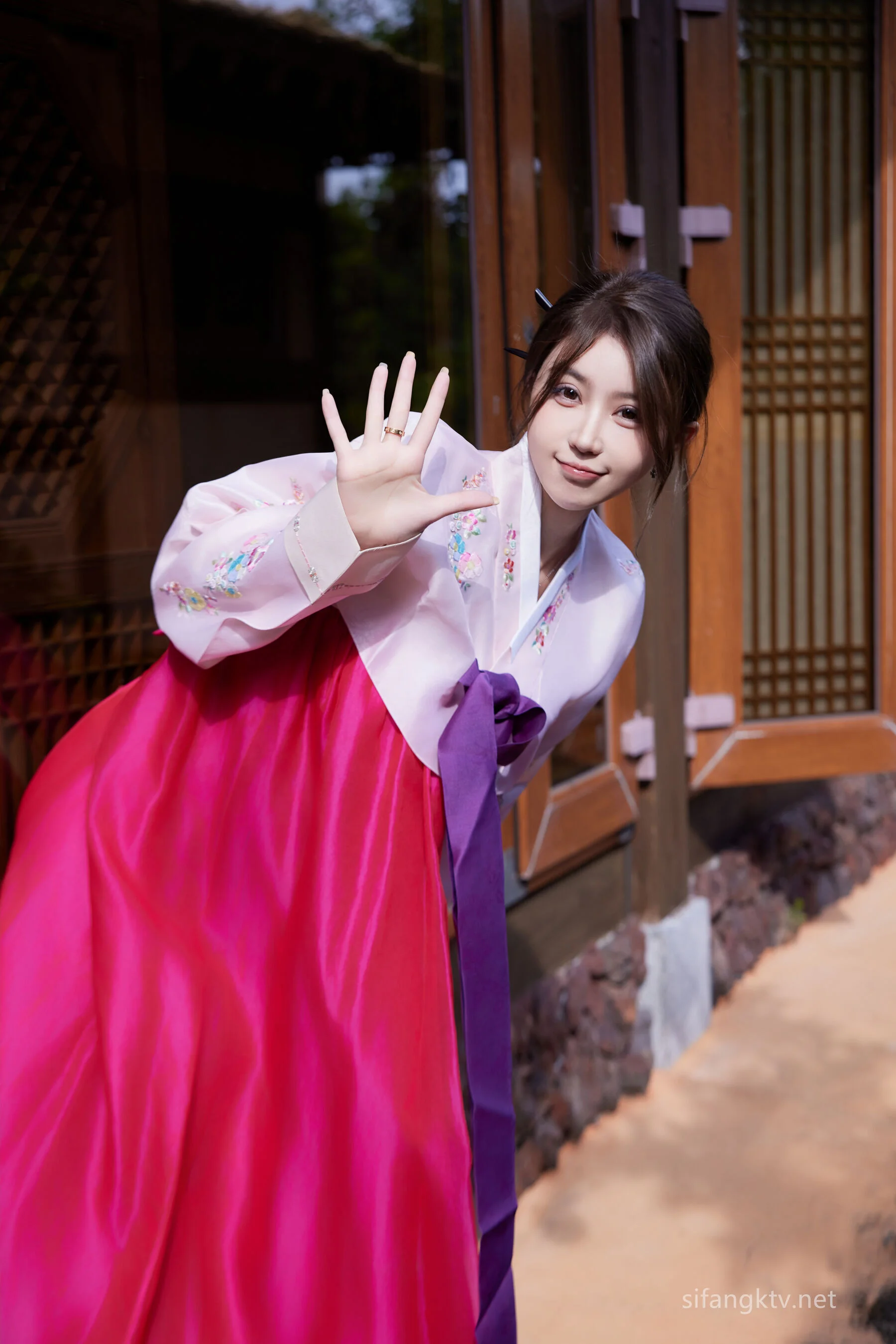 [私购流出] tina_甜仔 Vol. 07522 62P 第10张（tina_甜仔）