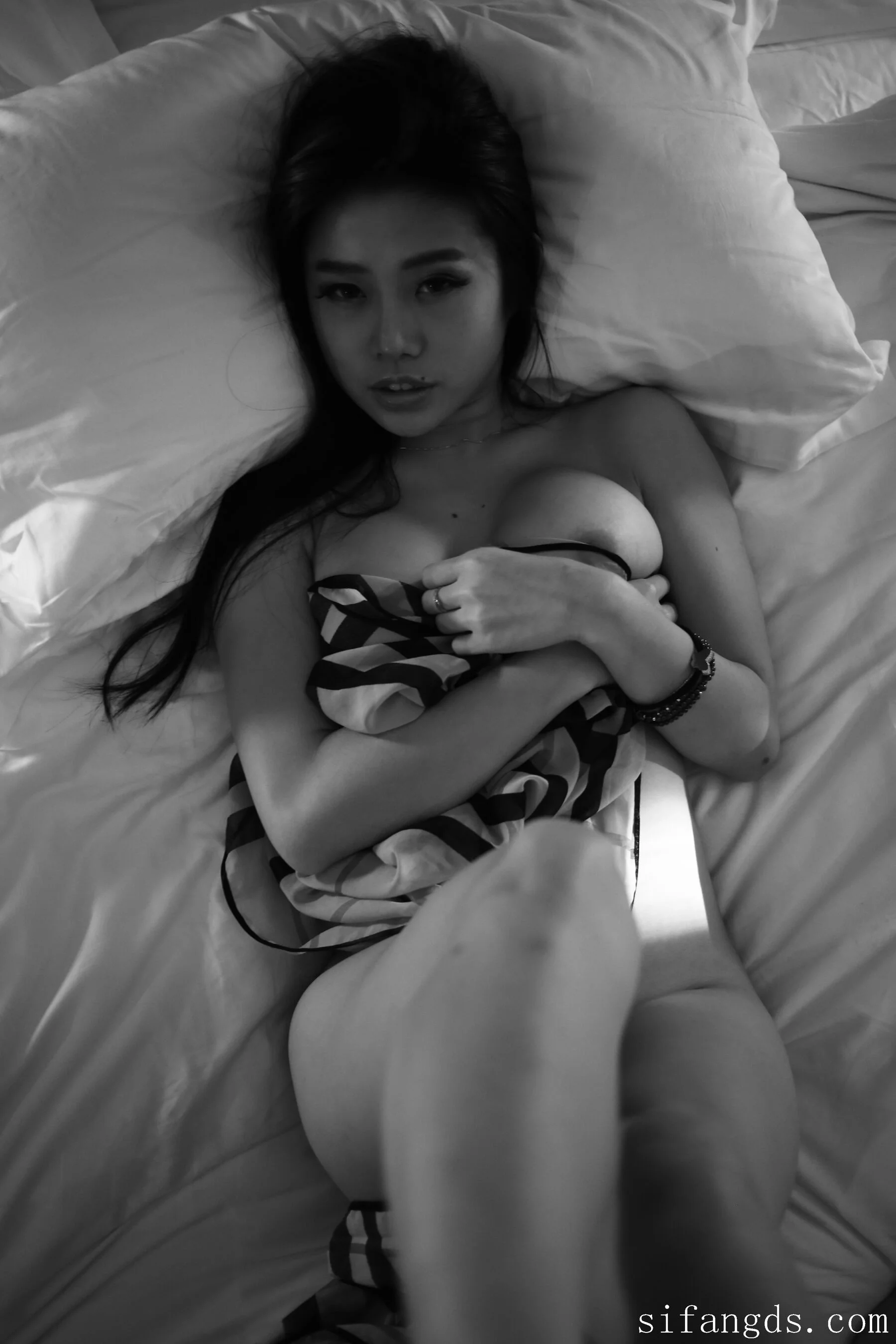 [私购流出] luvian本能 《原图流出》 279P 第243张（luvian本能）
