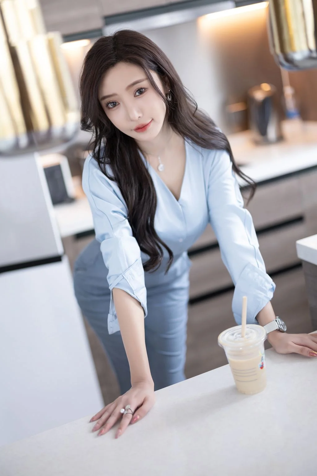 [内购无水印] 王馨瑶Yanni 灰蓝色西裤配丝绸上衣 97P 第10张（王馨瑶Yanni）
