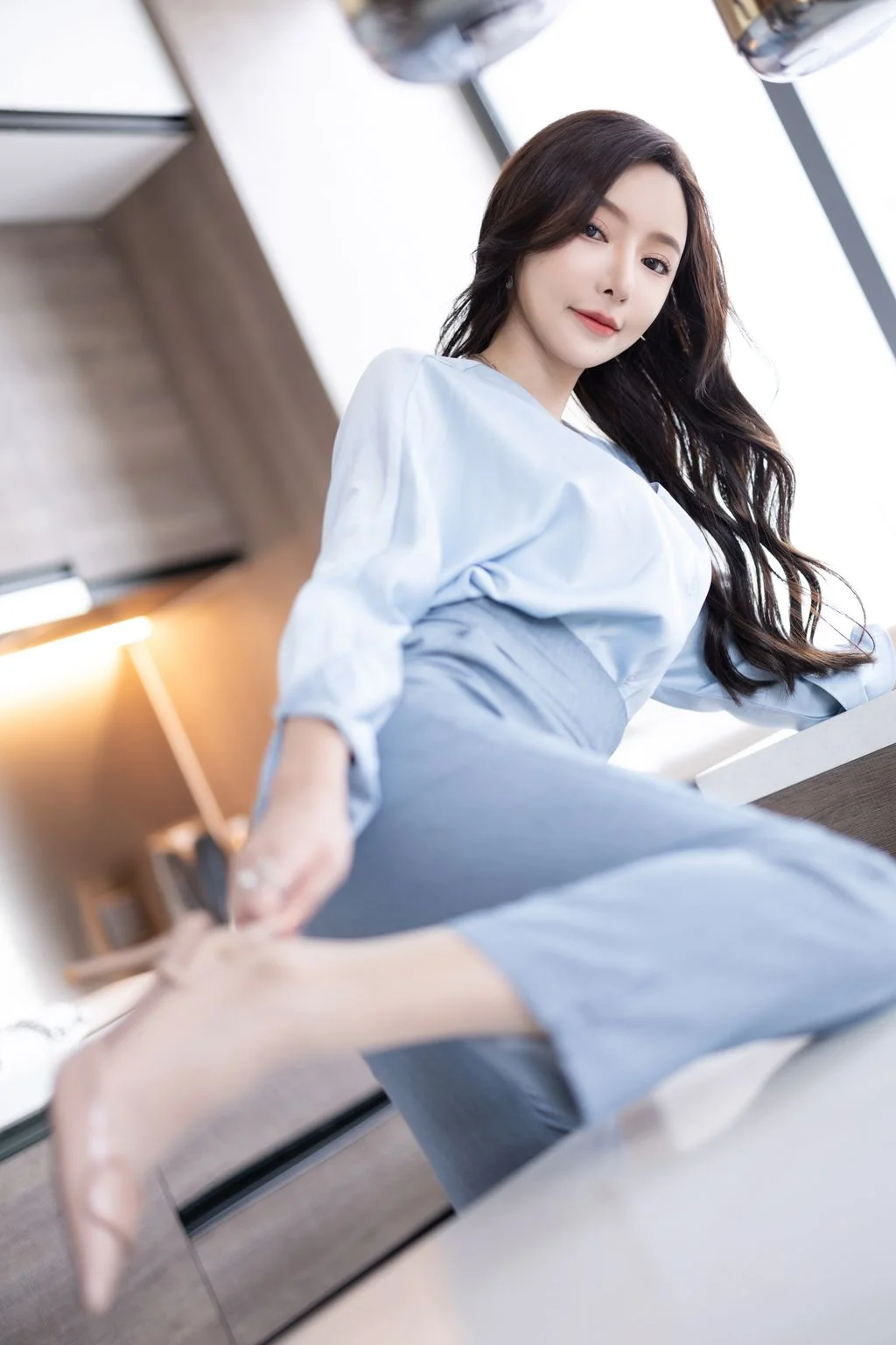 [内购无水印] 王馨瑶Yanni 灰蓝色西裤配丝绸上衣 97P 第15张（王馨瑶Yanni）