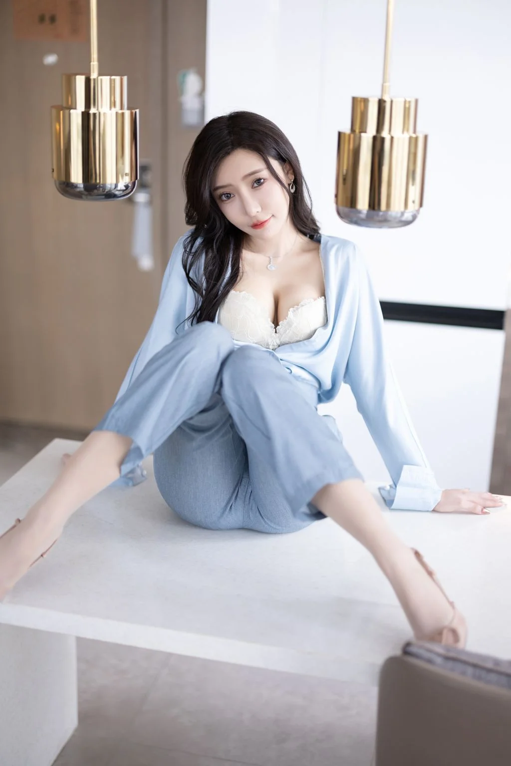 [内购无水印] 王馨瑶Yanni 灰蓝色西裤配丝绸上衣 97P 第29张（王馨瑶Yanni）