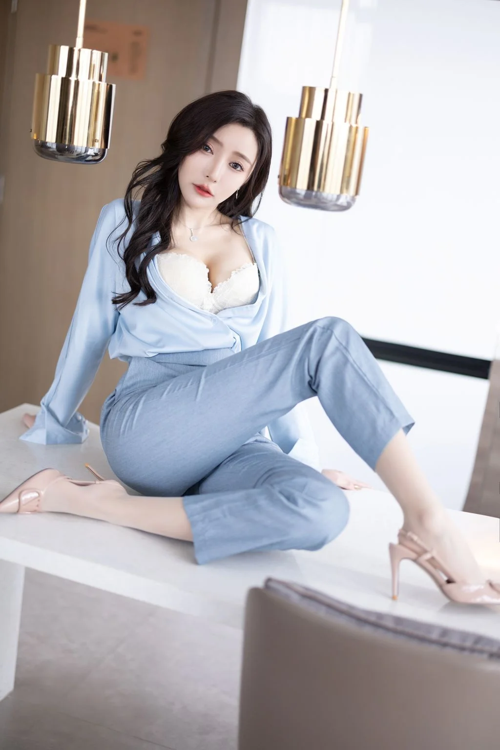 [内购无水印] 王馨瑶Yanni 灰蓝色西裤配丝绸上衣 97P 第30张（王馨瑶Yanni）