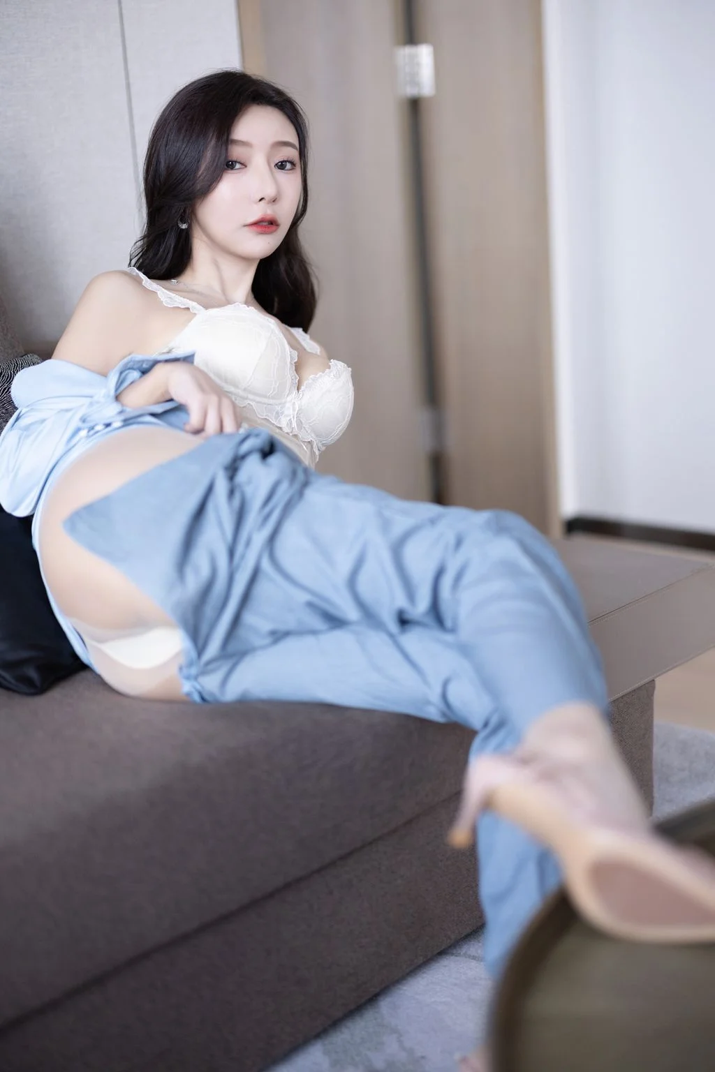 [内购无水印] 王馨瑶Yanni 灰蓝色西裤配丝绸上衣 97P 第41张（王馨瑶Yanni）