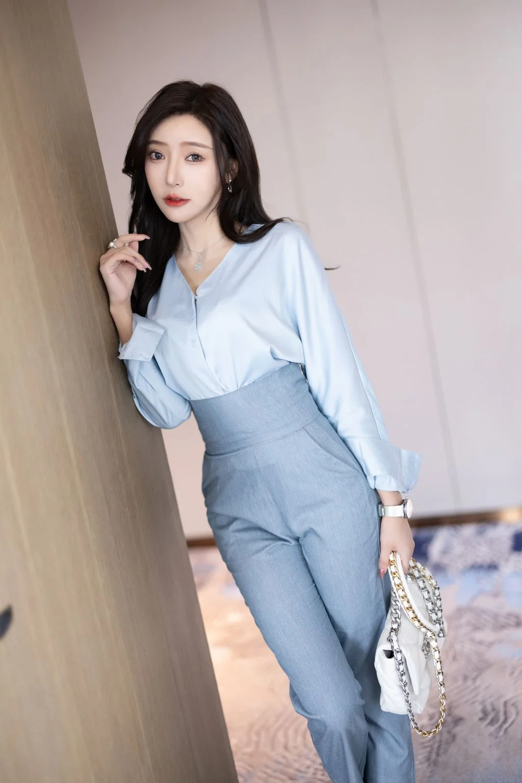 [内购无水印] 王馨瑶Yanni 灰蓝色西裤配丝绸上衣 97P 第6张（王馨瑶Yanni）