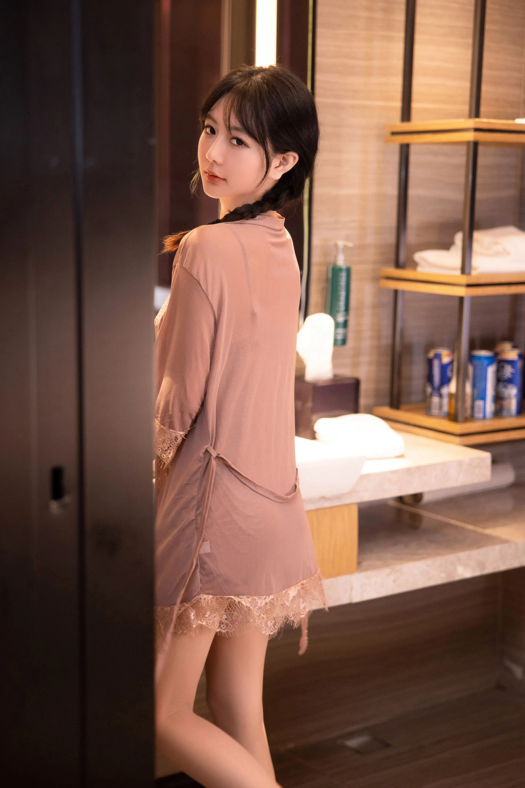 [私购流出] 谢小蒽 幼幼《浴室醉酒》 125P 第2张（谢小蒽）