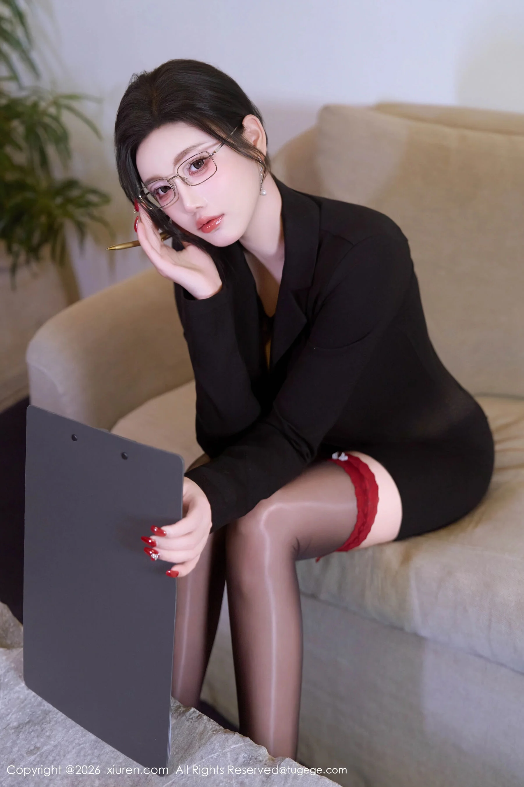 [秀人网] 杨晨晨 Vol. 11230 76P 第3张（杨晨晨）