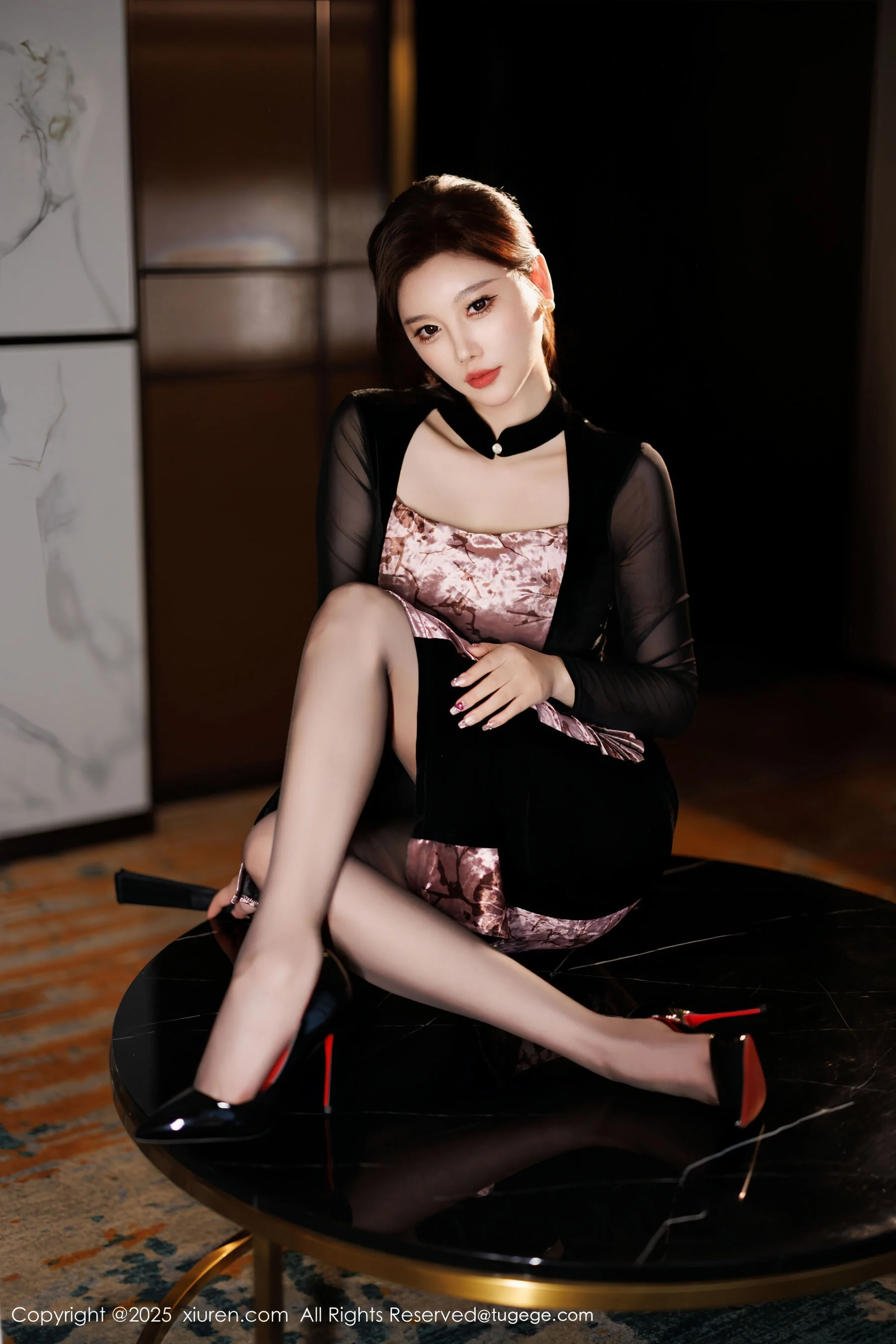[秀人网] 杨晨晨 Vol. 11013 84P 第13张（杨晨晨）