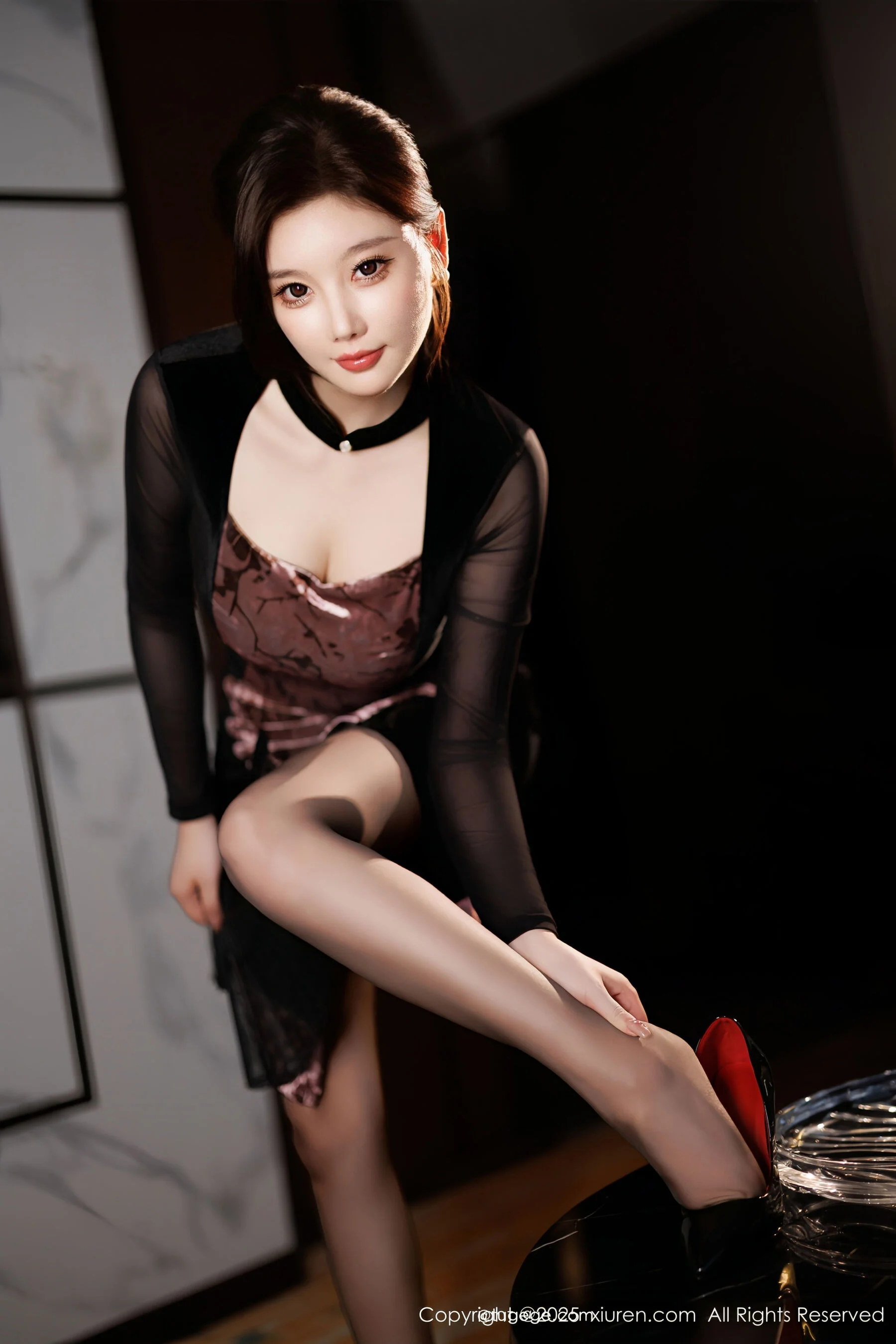 [秀人网] 杨晨晨 Vol. 11013 84P 第4张（杨晨晨）
