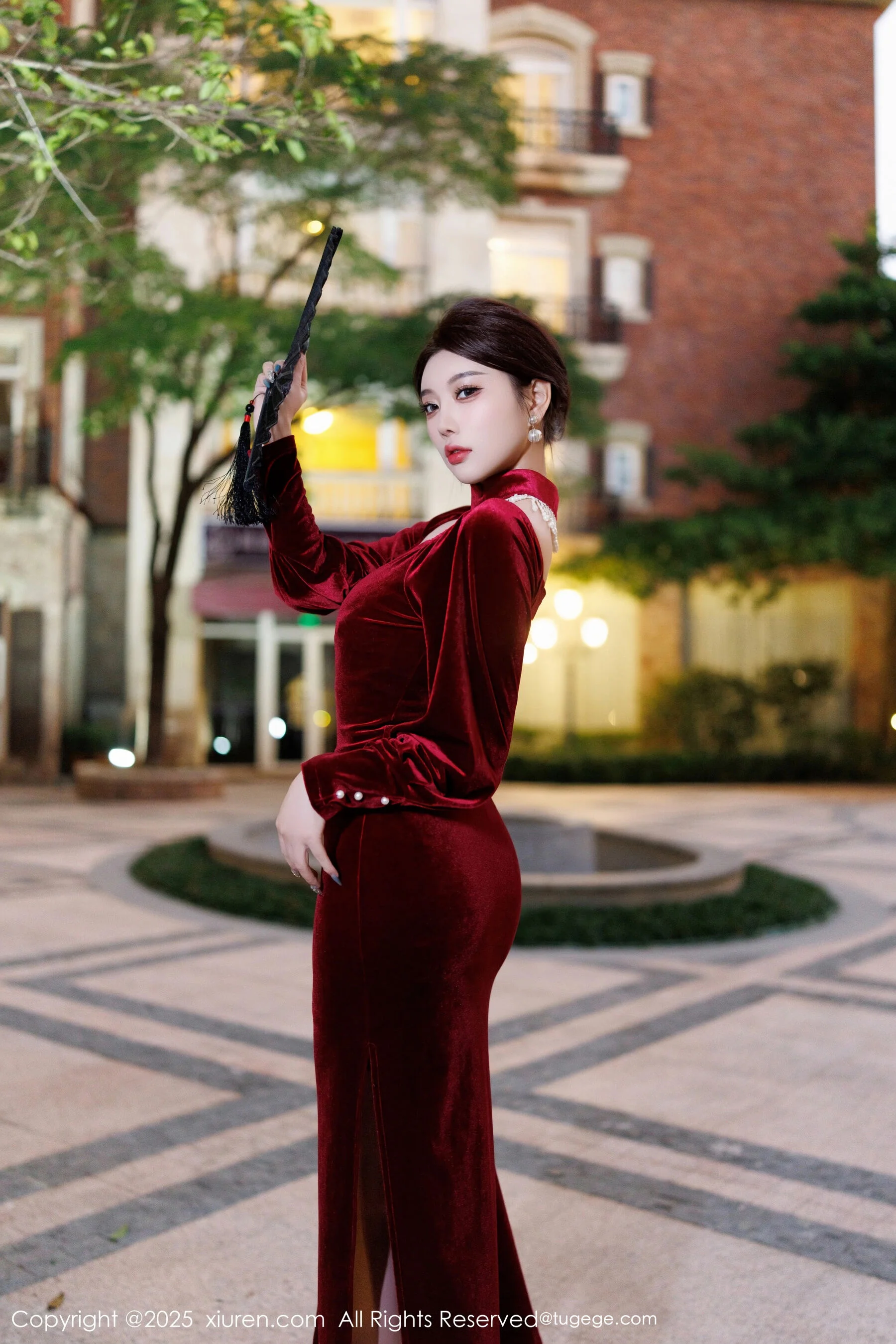 [秀人网] 杨晨晨 Vol. 09831 91P 第13张（杨晨晨）