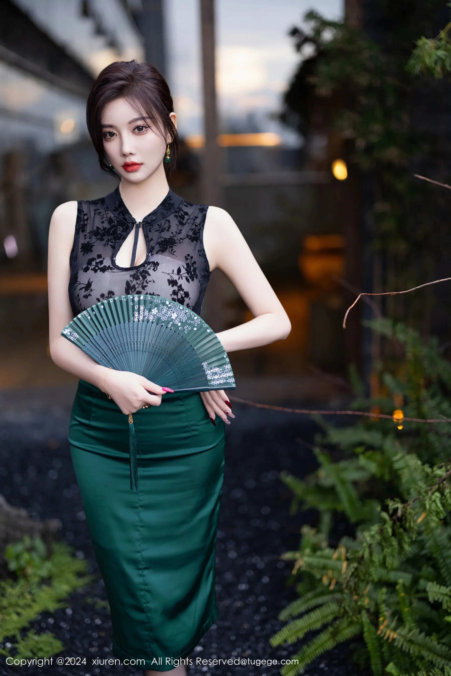 [秀人网] 杨晨晨 Vol. 09384 81P 第18张（杨晨晨）