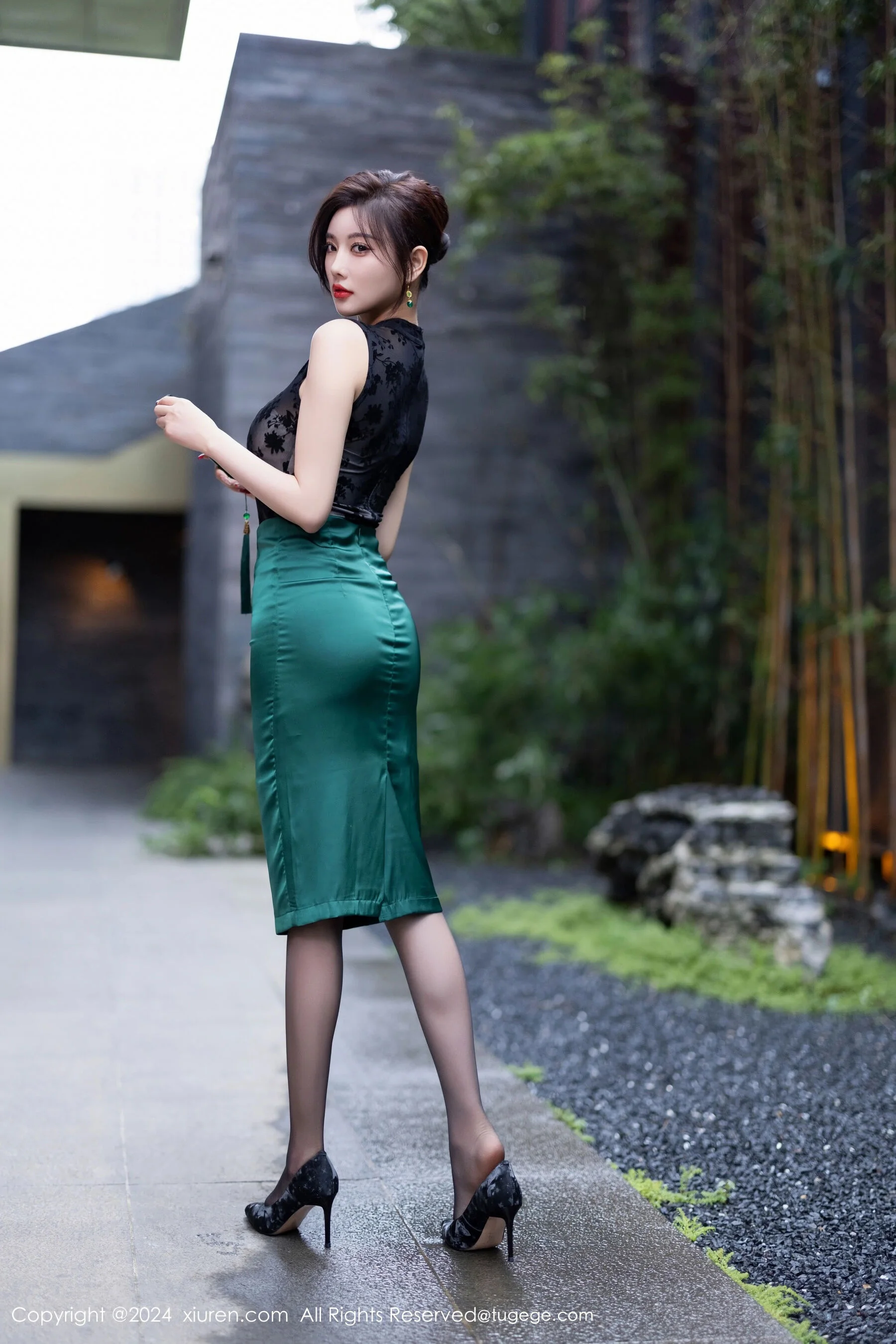 [秀人网] 杨晨晨 Vol. 09384 81P 第2张（杨晨晨）