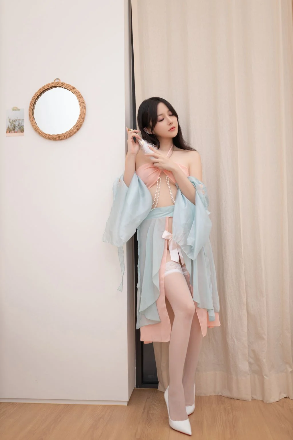 [内购无水印] 鱼子酱Fish 小桃红 120P 第9张（鱼子酱Fish）