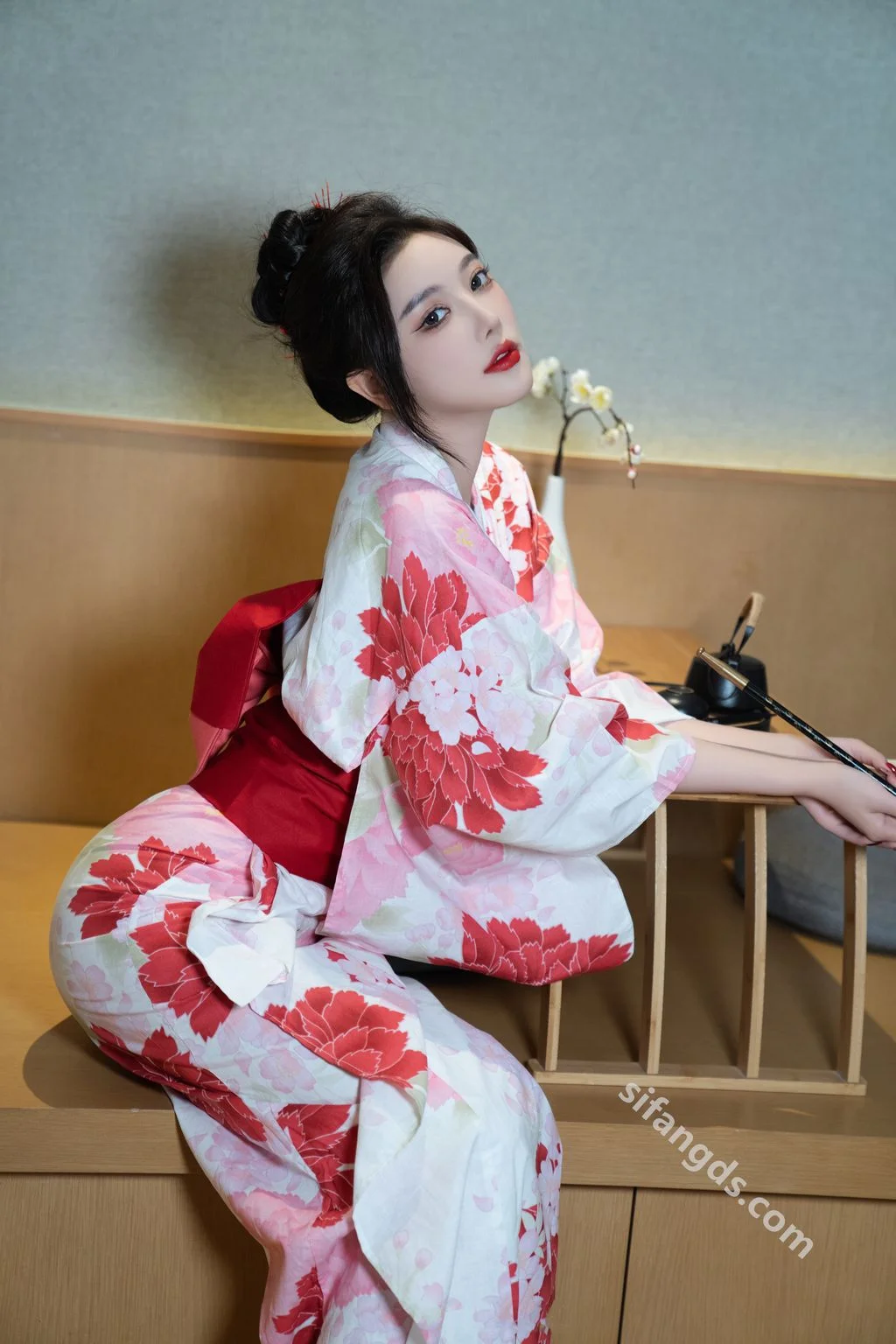 [内购无水印] 杨晨晨 和服日系风 性感撩人尤物 106P 第14张（杨晨晨）