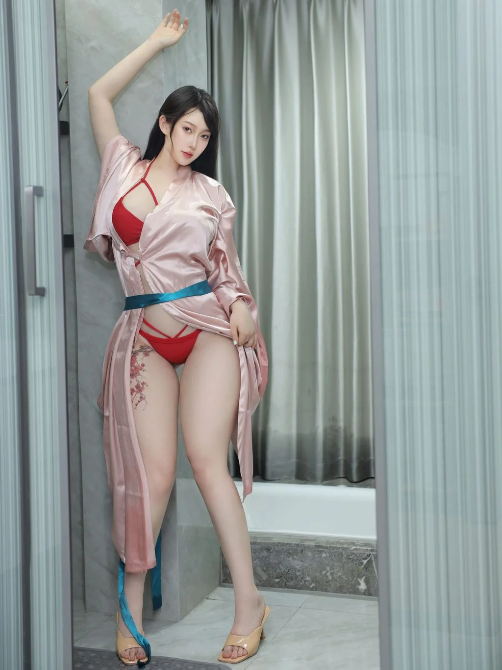[内购无水印] 李沁恩lrene 浴室泳衣 85P 第19张（李沁恩lrene）
