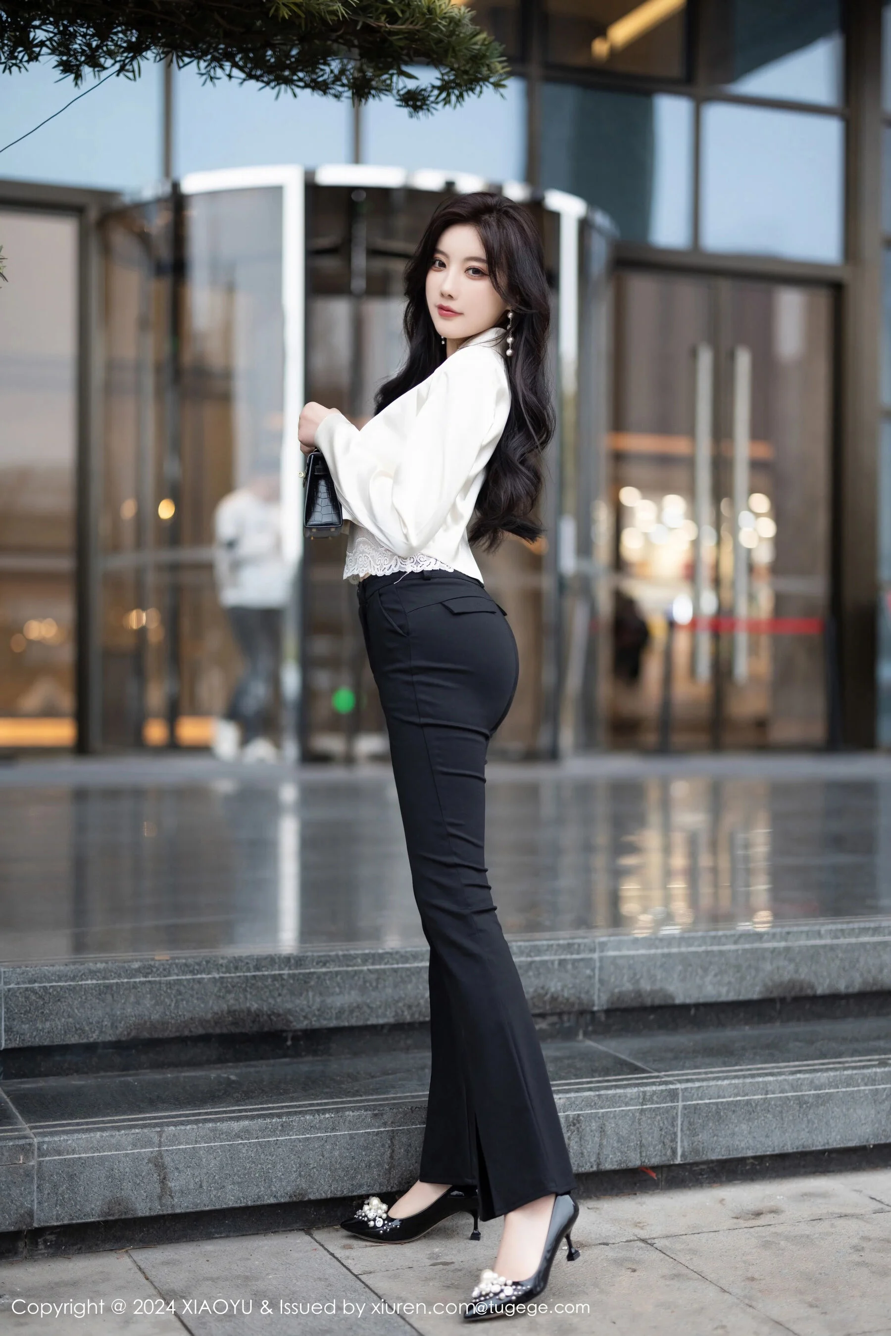[语画界] 杨晨晨 Vol. 1233 81P 第56张（杨晨晨）