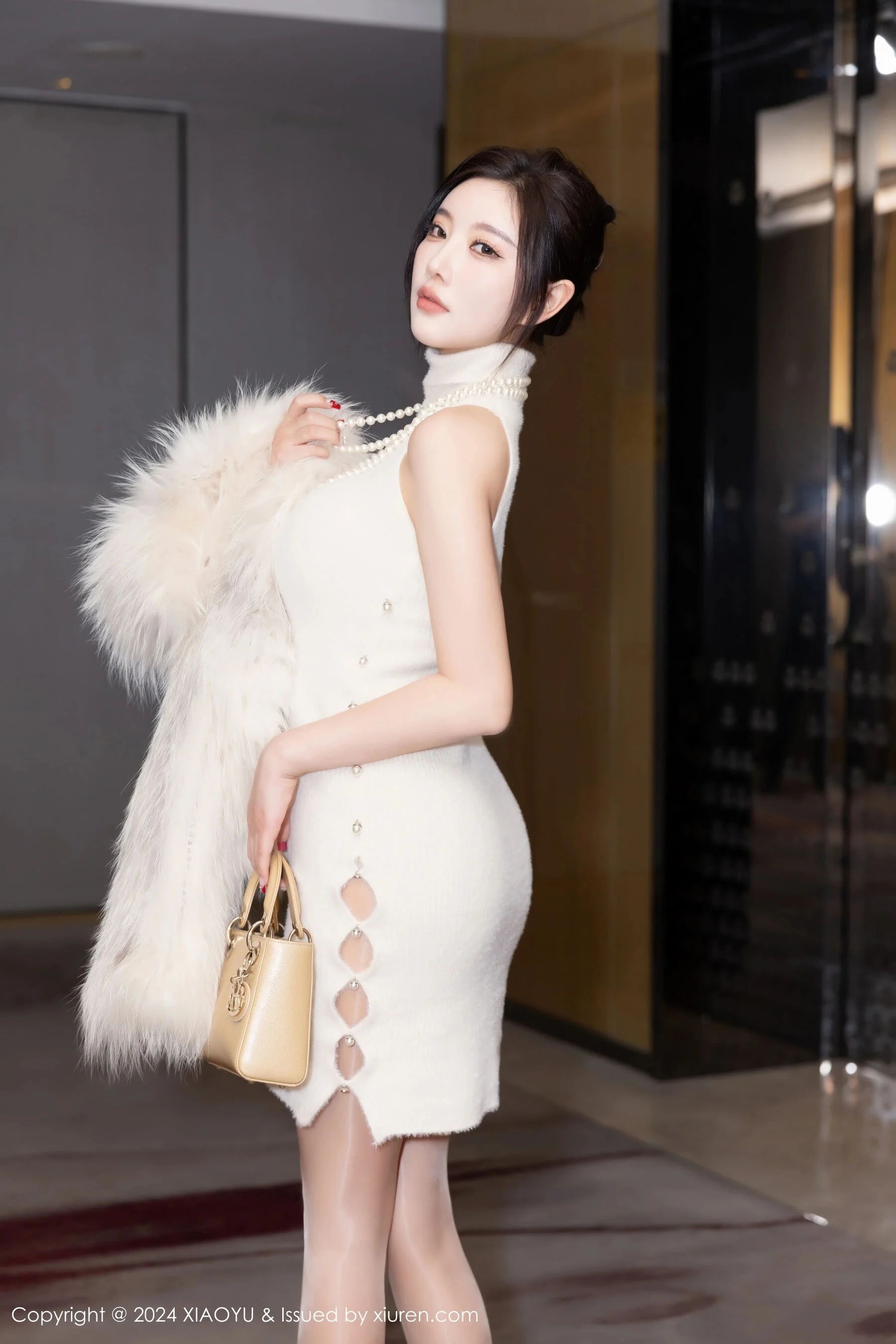 [语画界] 杨晨晨 Vol. 1220 83P 第10张（杨晨晨）