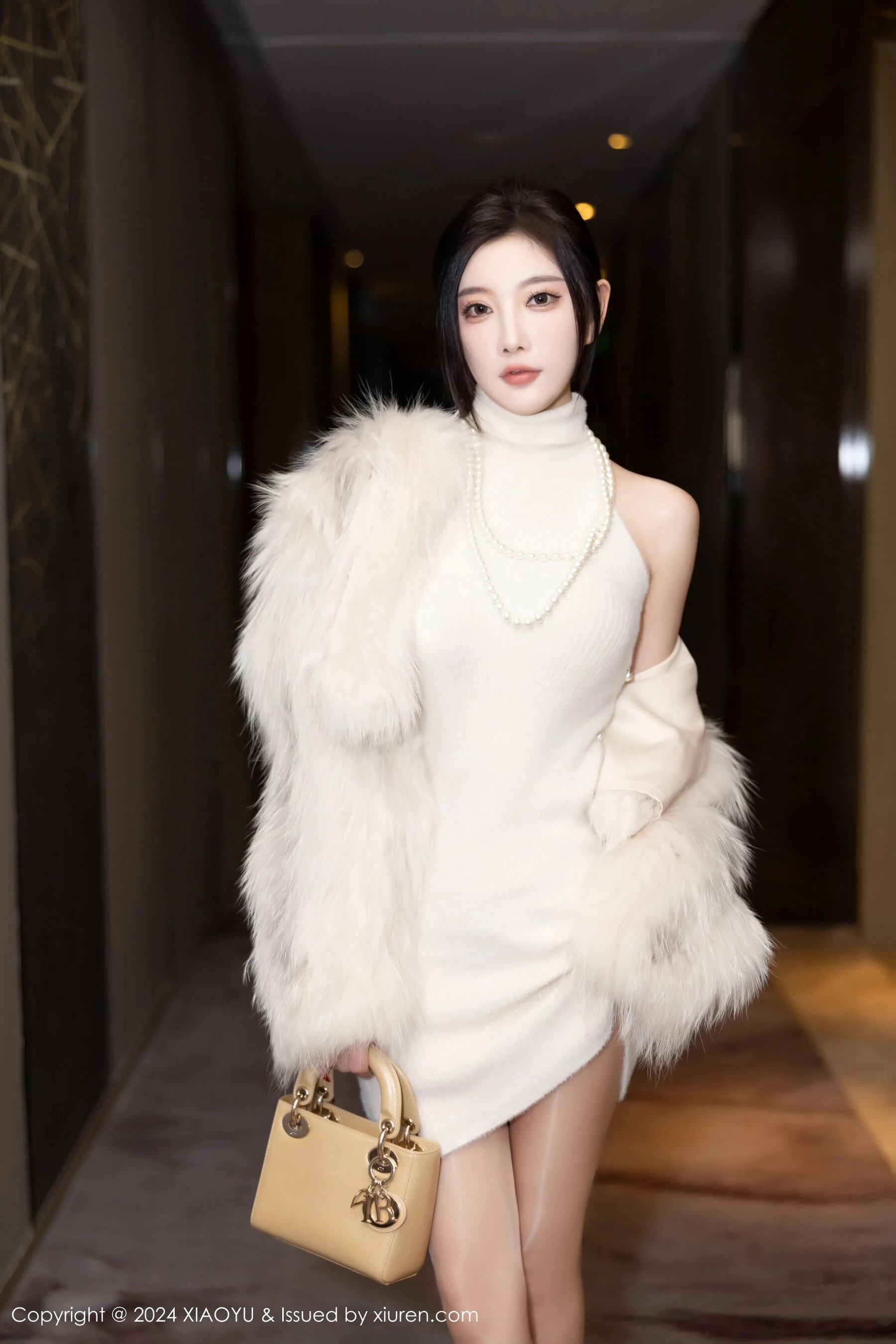 [语画界] 杨晨晨 Vol. 1220 83P 第2张（杨晨晨）
