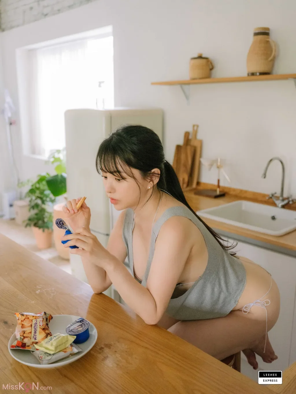 [LE] LEND-037 ND-037: Yuri 65P 第11张（Yuri）
