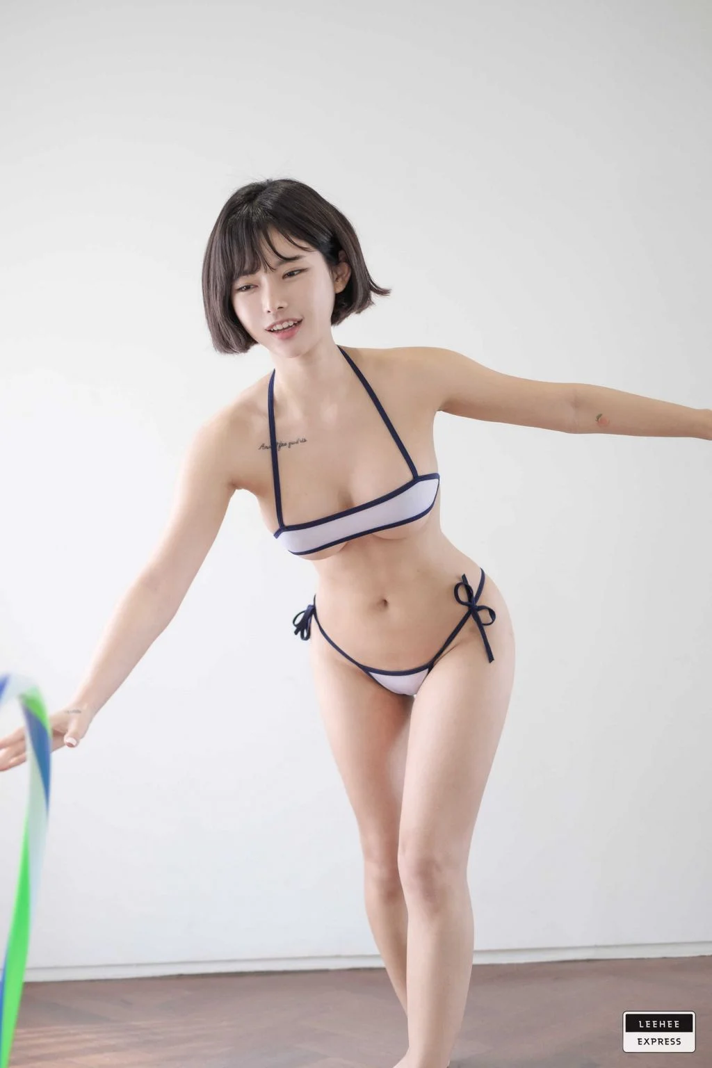[LE] DG-153 U.Hwa (은유화) 63P 第17张（U.Hwa (은유화)）