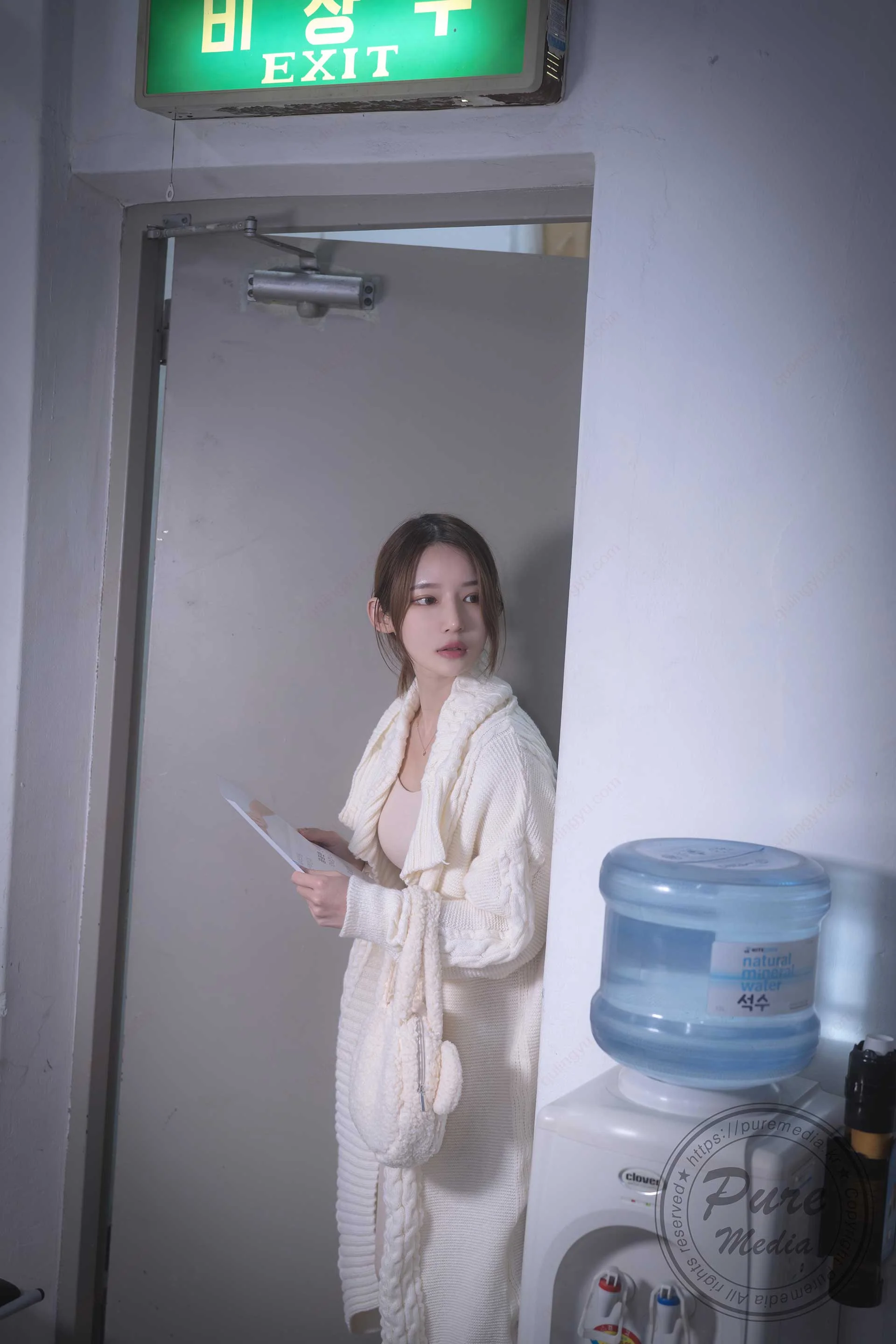 Pure Media Vol.269 Yeha (예하) - Visit suspicious hospital 201P 第120张（Yeha (예하)）