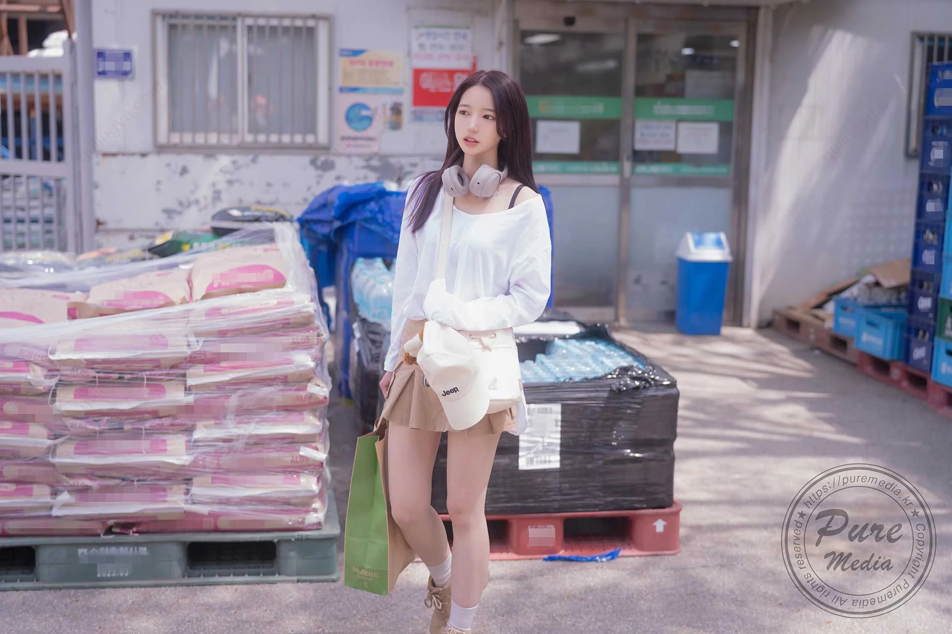 Pure Media Vol.287 Yeha (예하) - Sex Vacation In Camping Car 182P1V 第100张（Yeha (예하)）