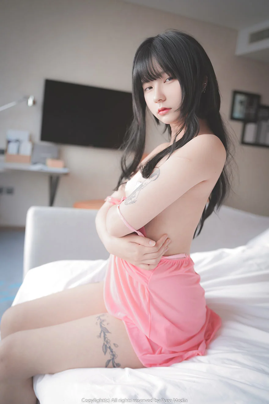 PURE MEDIA《Hizzy히지》[70P] 第32张（《Hizzy히지》）