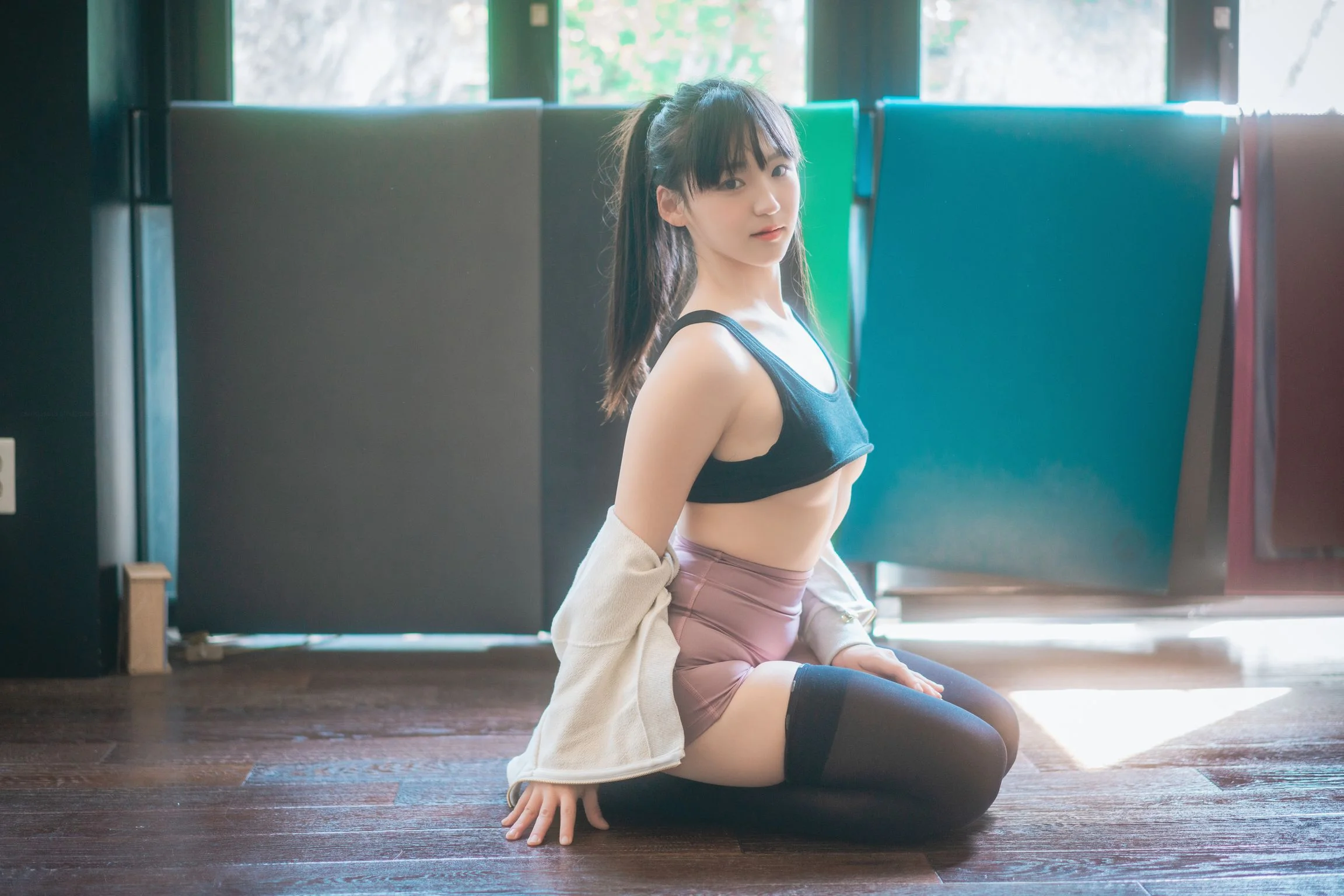 [DJAWA Photo] HENDOONG (혠둥이) Loose and Tight – Relief and Relax 220P 第19张（HENDOONG (혠둥이)）